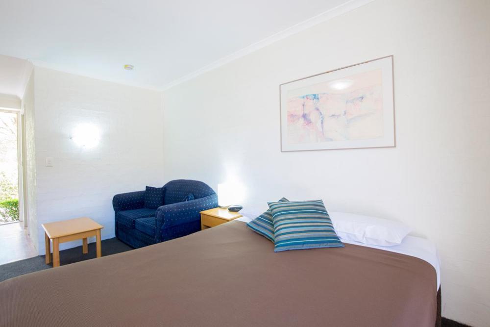 Summer East Apartments Orange Phòng bức ảnh